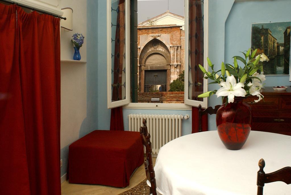 Ca Tornielli Apartment Veneţia Cameră foto